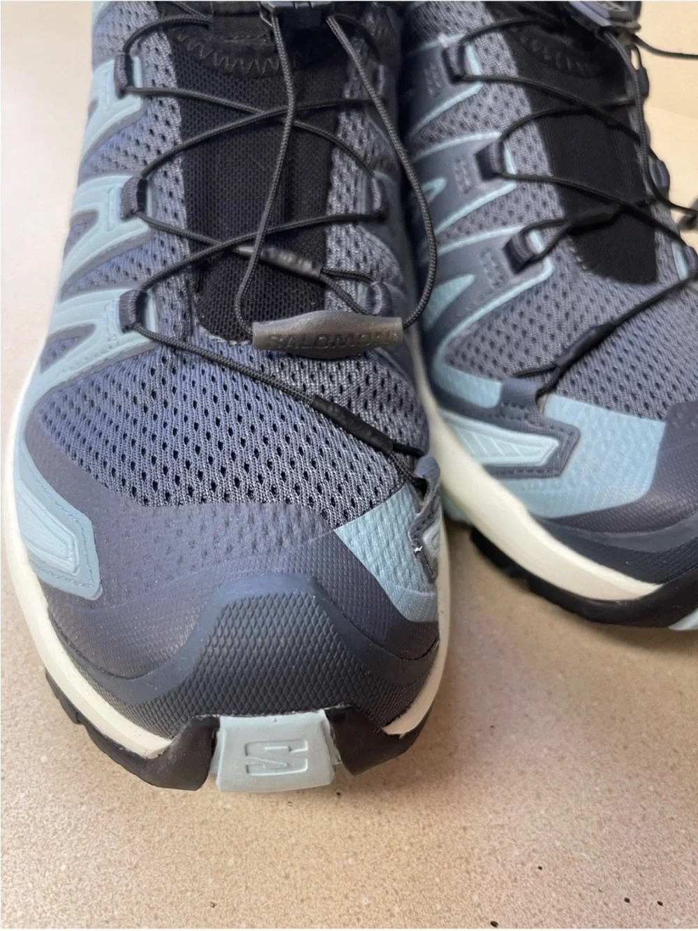 Salomon like new